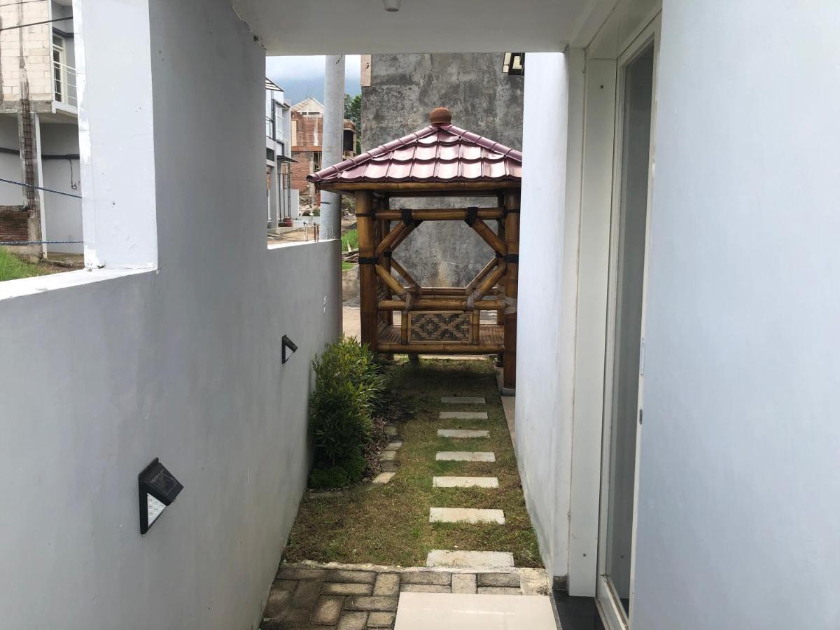 Villa Alraza Tlekung Exterior photo
